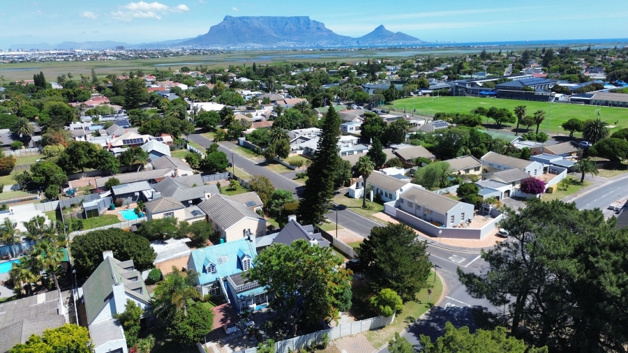 3 Bedroom Property for Sale in Table View Western Cape